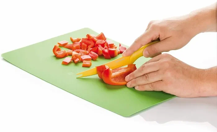 3 x Taglieri Tescoma in plastica fini e flessibili, Misure diverse anti scivolo - immagine 2