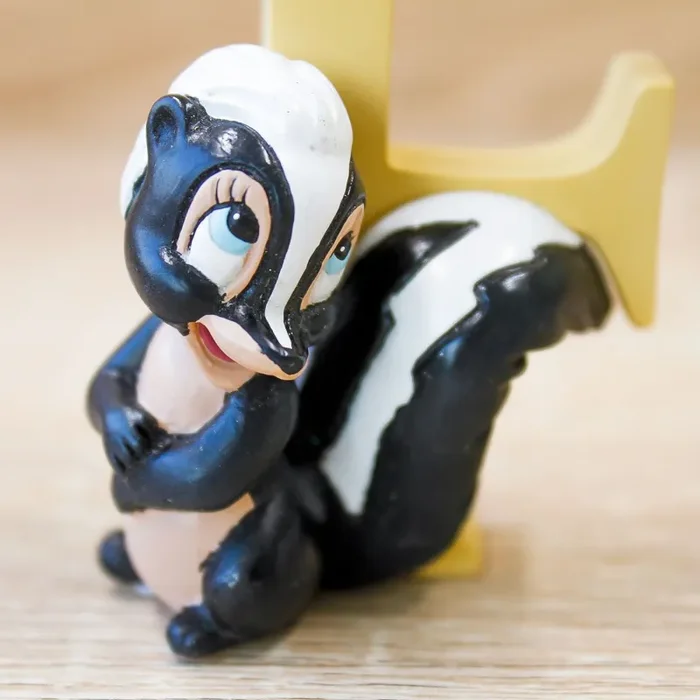 “F” Fiore – Bambi Disney - immagine 2