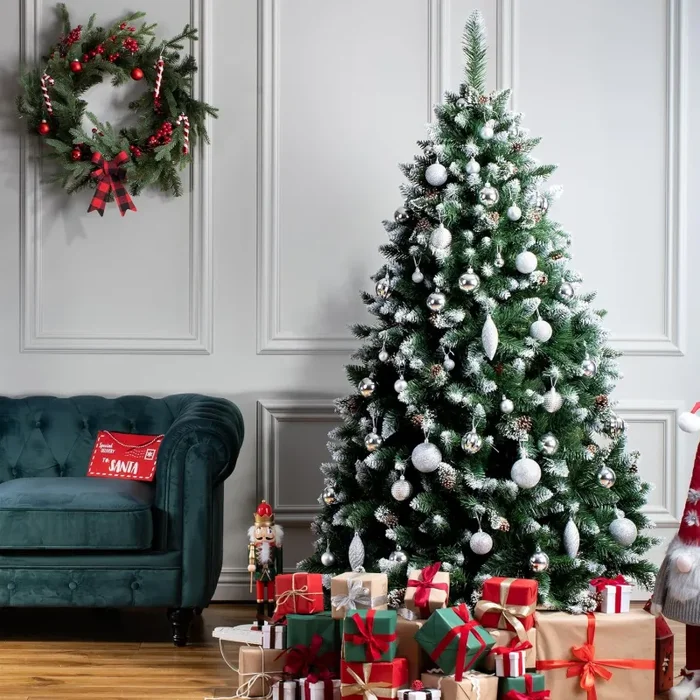 ALBERO DI NATALE ARTIFICIALE INNEVATO CON PIGNE NATURALI E SUPPORTO IN LEGNO | BLACK FRIDAY - immagine 3