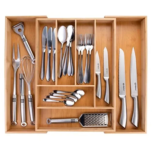 ALPINA Portaposate estensibile – 46 x 34-56,5 x 6 cm – da 6 a 8 scomparti – Materiale ecologico in bambù