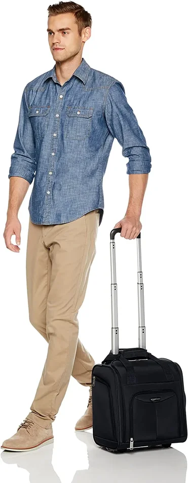 AmazonBasics – Bagaglio per vano sottosedile, Nero 33cm, Nero - immagine 2