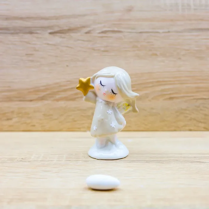 Angioletto Femmina con Abito Beige e Stella Oro Claraluna