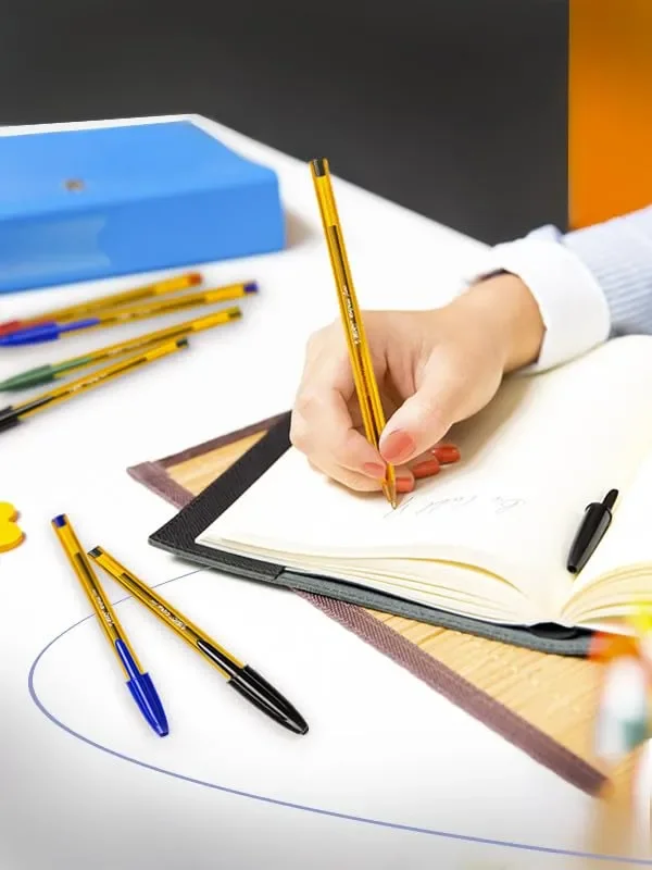 BIC Cristal Original Fine Penne A Sfera Con Punta Fine (0,8 Mm) – Nere, Confezione Da 4 Vendita calda online - immagine 3