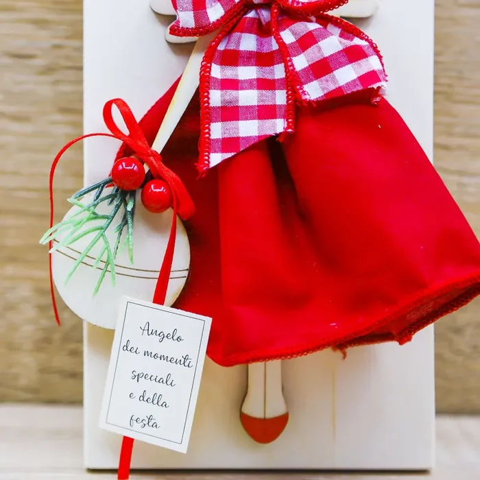 Bimba/Angelo delle Feste con Palla di Natale Beccalli - immagine 3