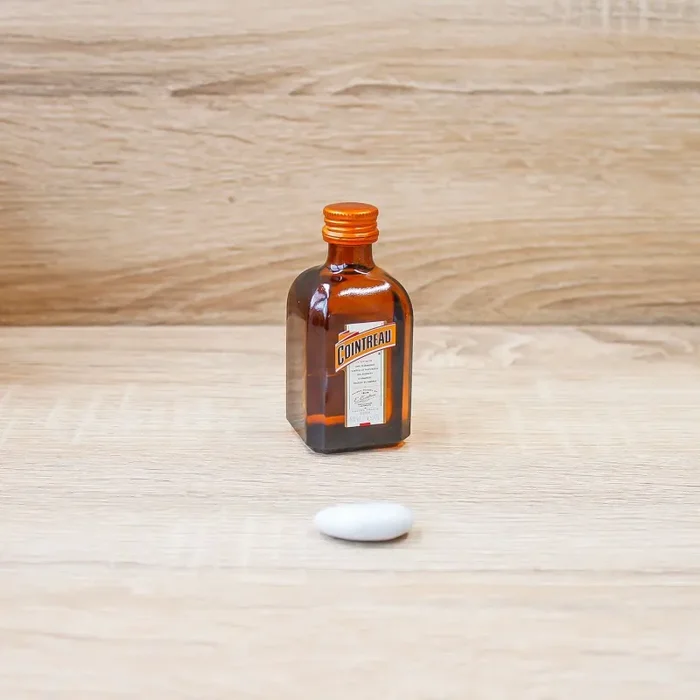 Bottiglia Mignon Liquore Cointreau - immagine 2