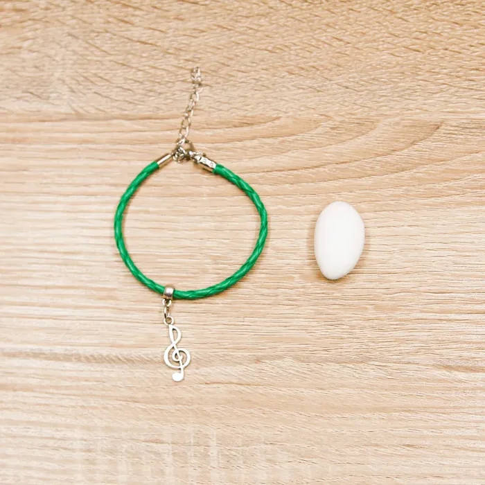 Bracciale Cordoncino Sottile con Chiave di Violino Linea Musica