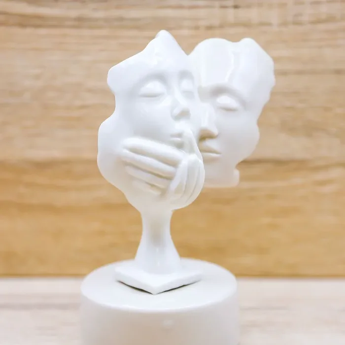 Coppia Innamorati “Il Bacio” Pienne Design - immagine 3