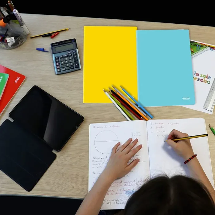 Favorit cf.5 Quaderni A4, Copertina Monocolore, Rigatura Quadretti 5mm, Carta 80g/Mq, rosso, giallo, blu, verde, turchese Vendita online - immagine 2