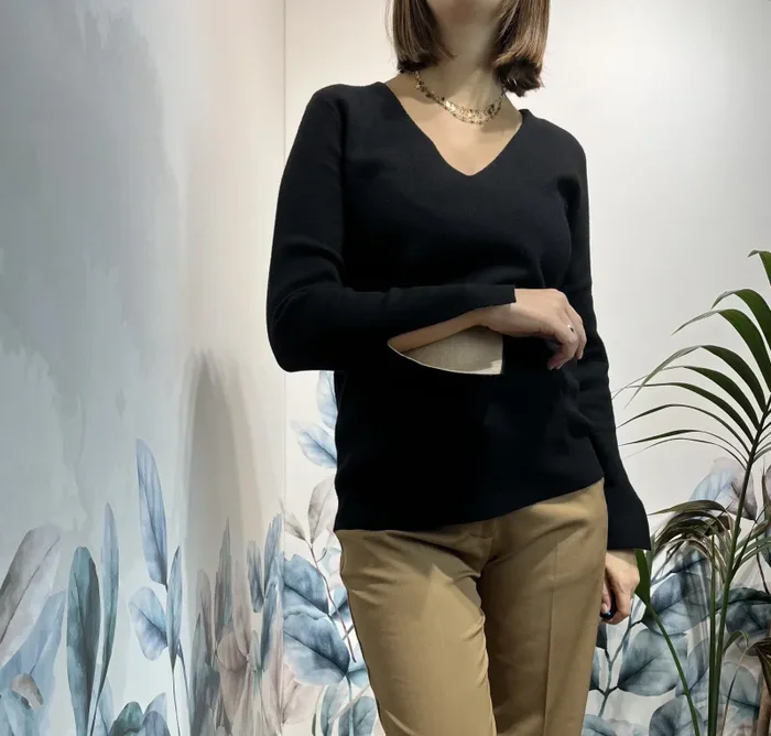 MAGLIA OVER SCOLLO V - immagine 2