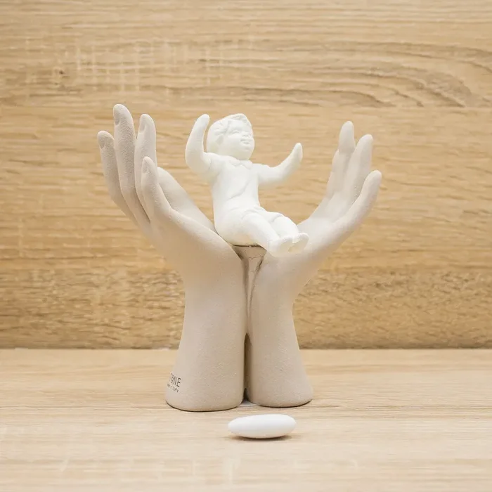 Mani Tortora con Bimbo Stone Italy