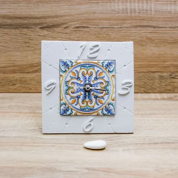 Orologio con Maiolica Dolcicose