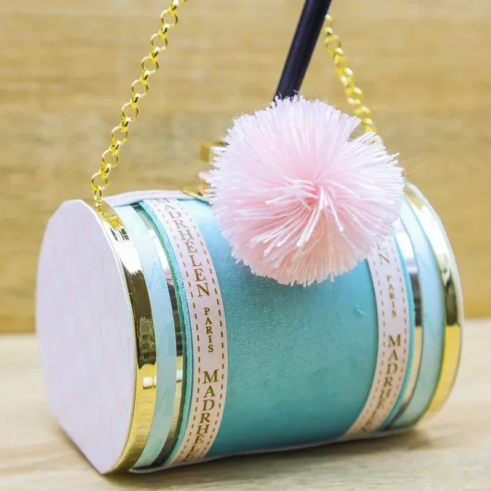 Profumatore Borsetta Rosa e Celeste “Linea Bags” Madrhélen - immagine 2