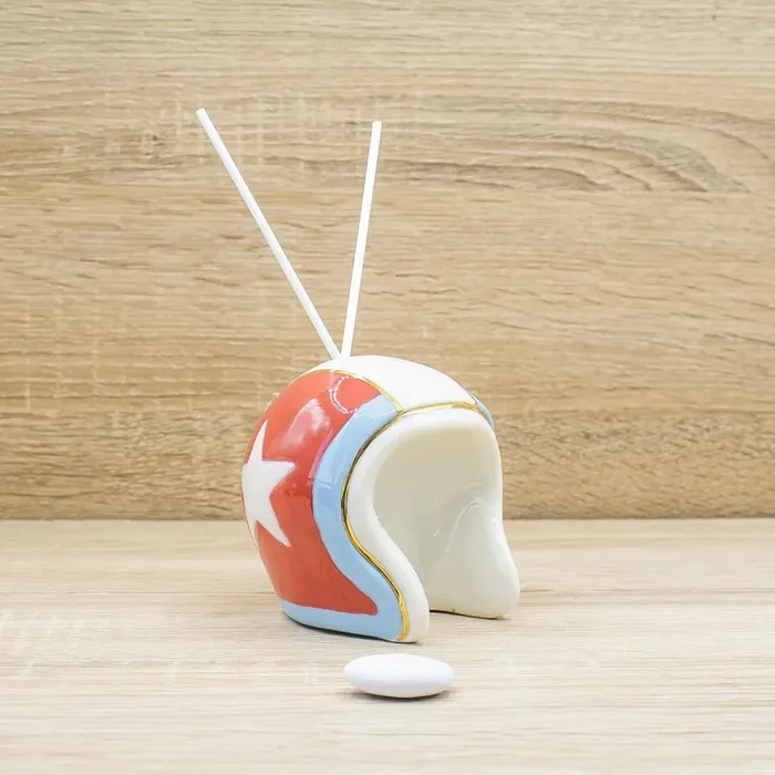 Profumatore Casco Rosso e Celeste Pienne Design Vendita calda online