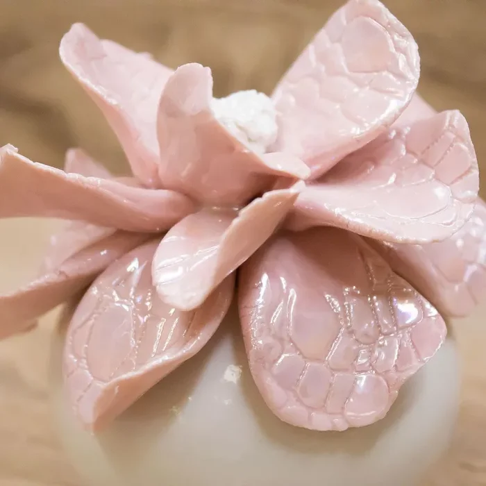 Profumatore con Petali Porcellana di Capodimonte - immagine 3