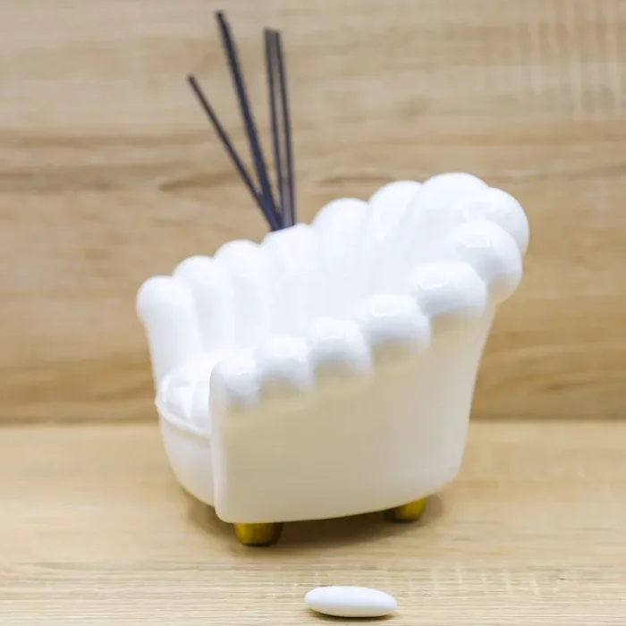 Profumatore Poltrona Bianca Madrhélen - immagine 3