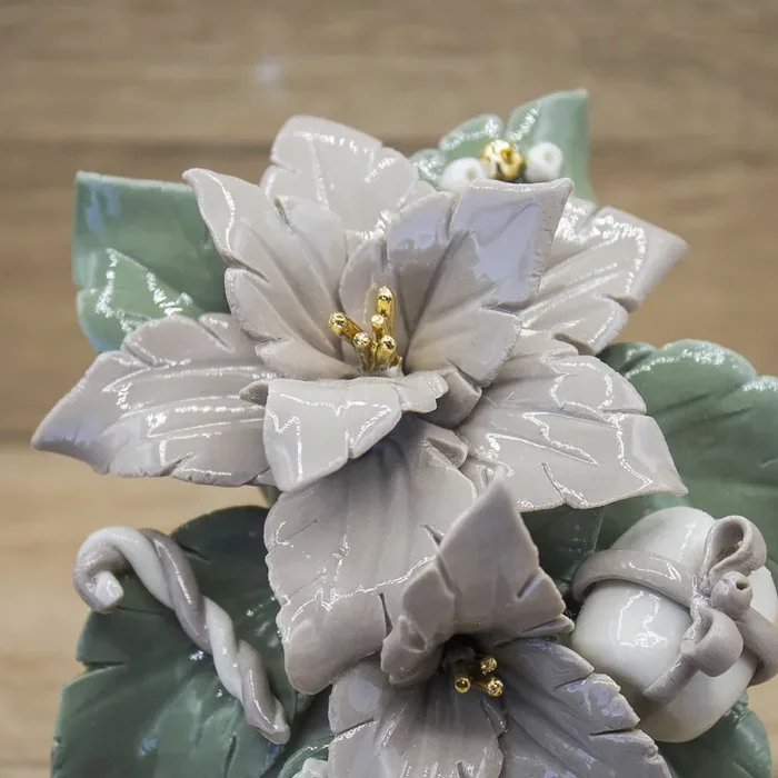 Profumatore Stelle di Natale Tortora Porcellana di Capodimonte - immagine 3