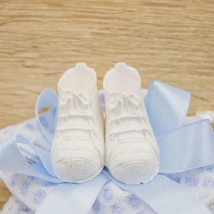 Sacchetto Celeste e Bianco con Scarpette e Sali Profumati Francesi La Vie en Rose - immagine 2