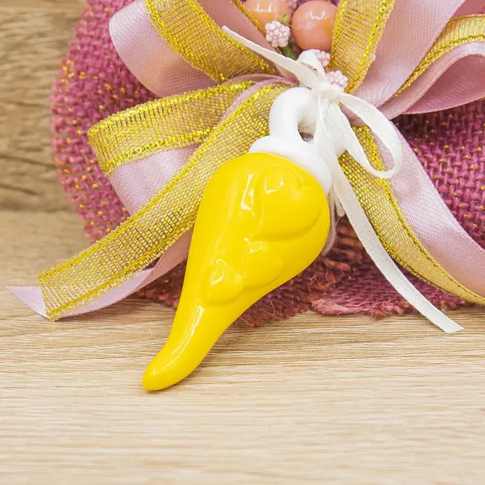 Sacchetto Fucsia con Ciondolo Corno Giallo Bella Napoli - immagine 2