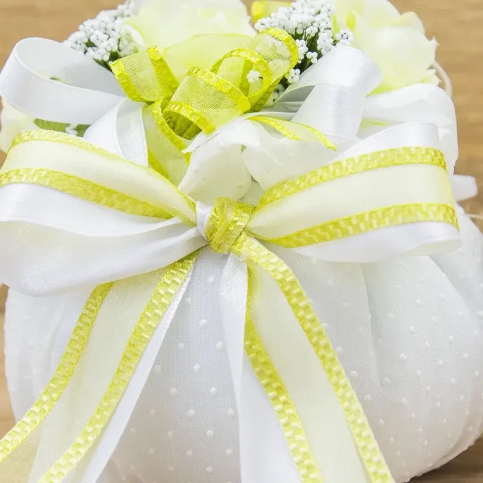 Sacchettone Bianco a Pois con Fiori Verdi e Sali Profumati La Vie en Rose Online - immagine 2