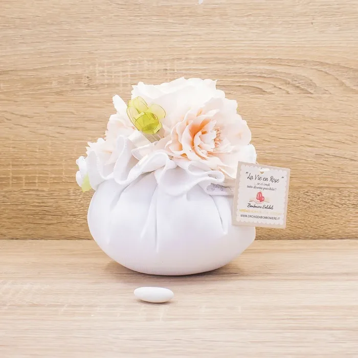 Sacchettone Bianco con Fiori Rosa e Sali Profumati Francesi La Vie en Rose