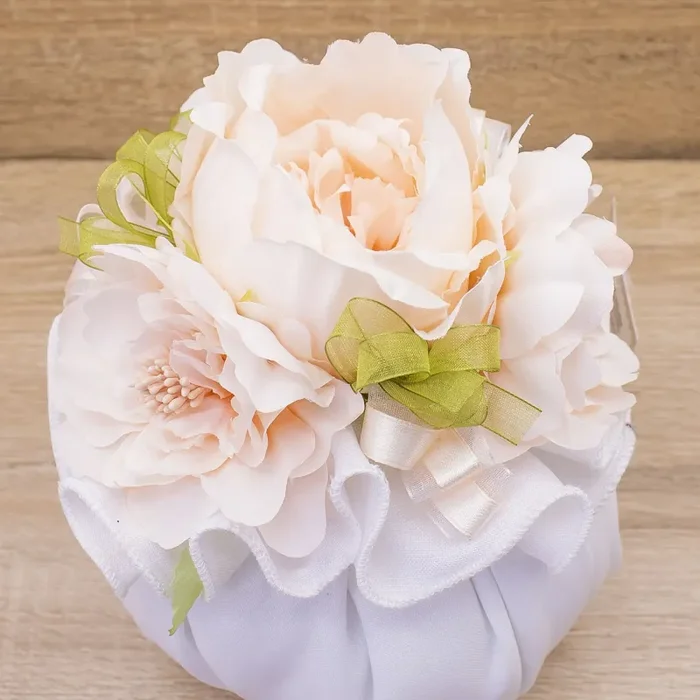 Sacchettone Bianco con Fiori Rosa e Sali Profumati Francesi La Vie en Rose - immagine 3