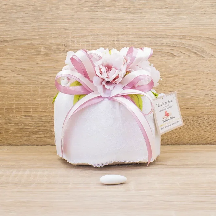 Sacchettone Bianco con Ricamo e Sali Profumati Francesi La Vie en Rose