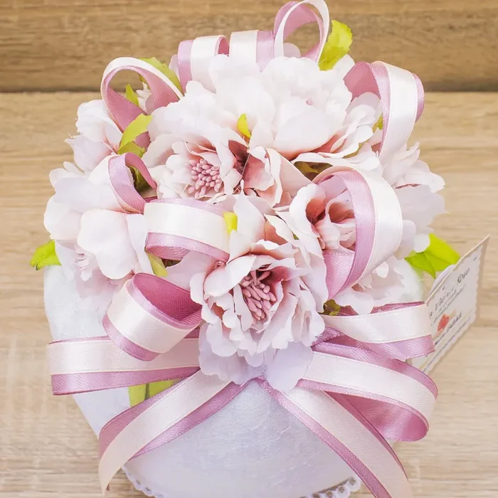 Sacchettone Bianco con Ricamo e Sali Profumati Francesi La Vie en Rose - immagine 3