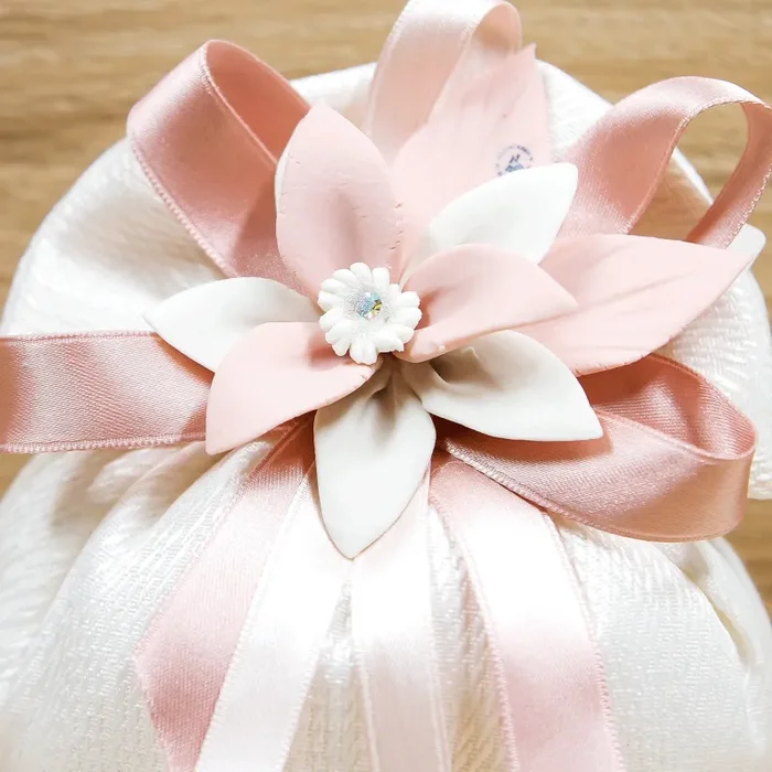 Sacchettone con Fiore Rosa in Porcellana di Capodimonte - immagine 2