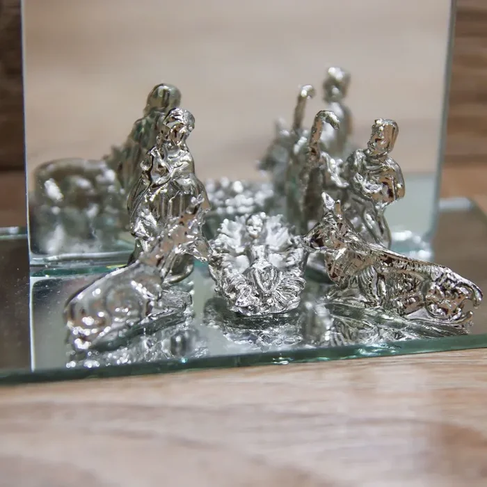 Sacra Famiglia Argento con Specchio Ovale Via Margutta Sconti - immagine 3