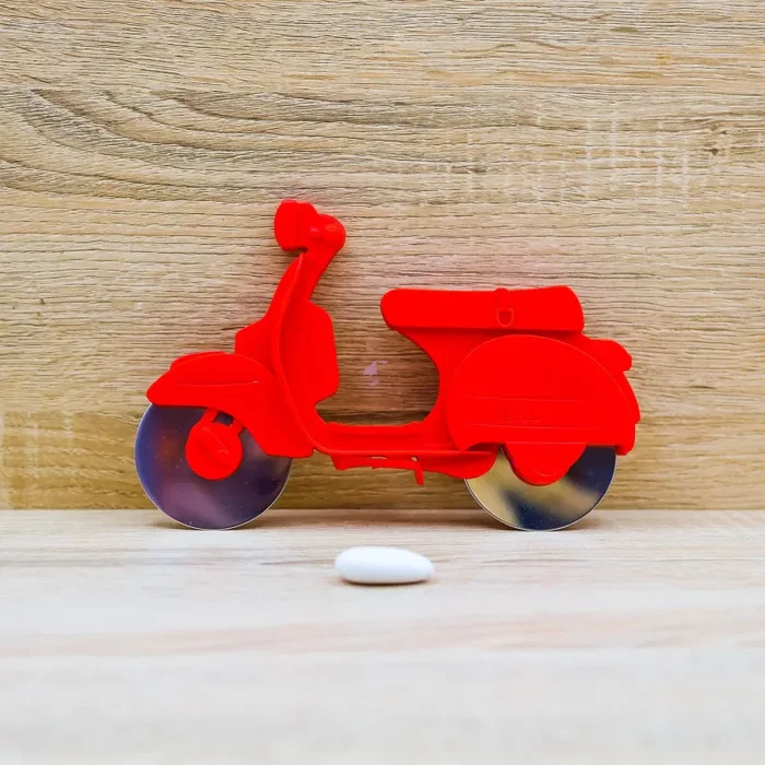 Scooter Taglia Pizza Kharma Living