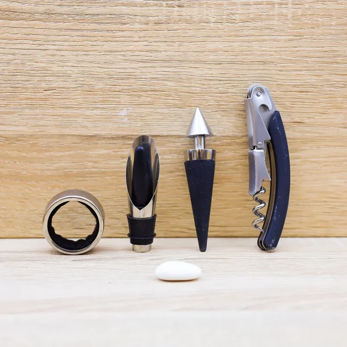 Set Vino con Cavatappi Cavatappi Renoir - immagine 2