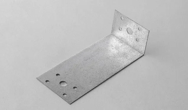 Staffa regolabile a L 3.5×12