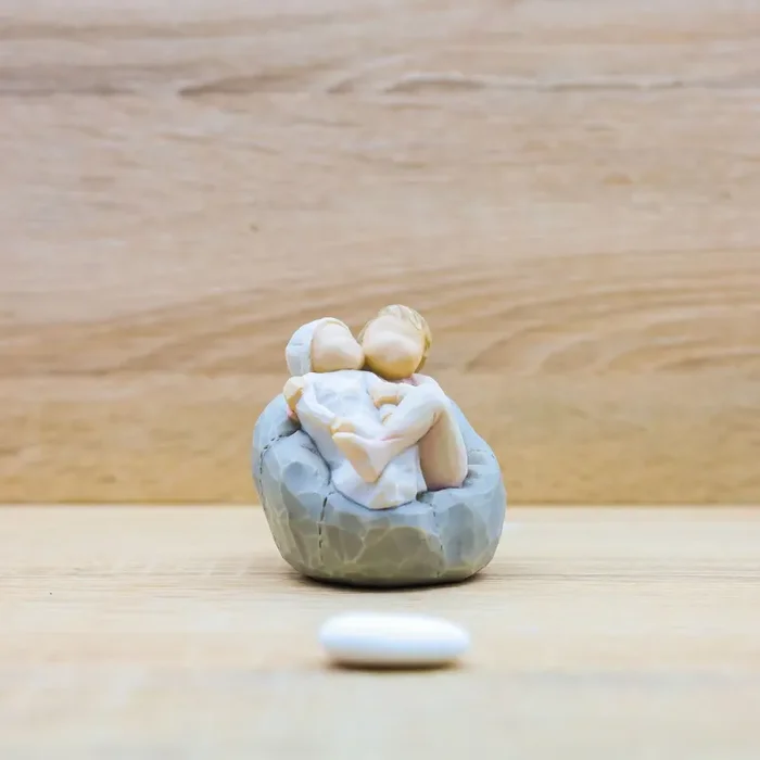 Statuina Neonato e Sorella Willow Tree Saldi