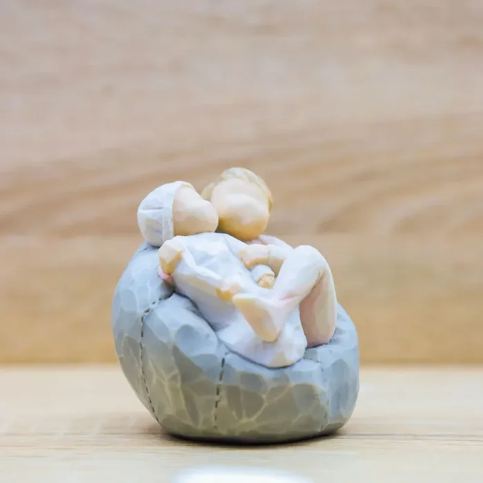 Statuina Neonato e Sorella Willow Tree Saldi - immagine 3