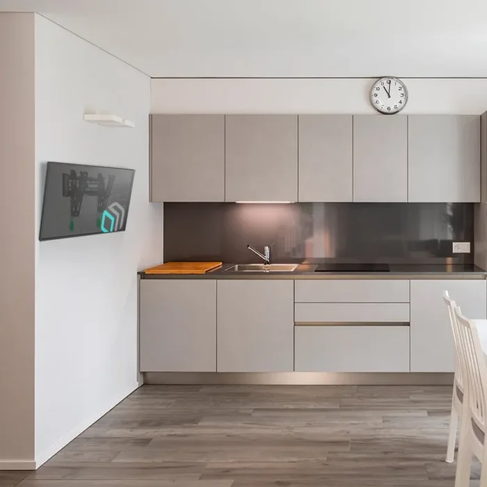 Supporto TV a parete ultra sottile da 17″-43″ fino a 36,4 kg, max VESA 200×200, TM4 Nero - immagine 2