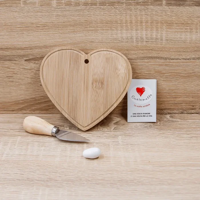 Tagliere Cuore con Coltello Cuore Matto Solidale